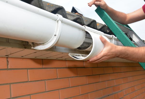 Gutter Maintenance in Macon